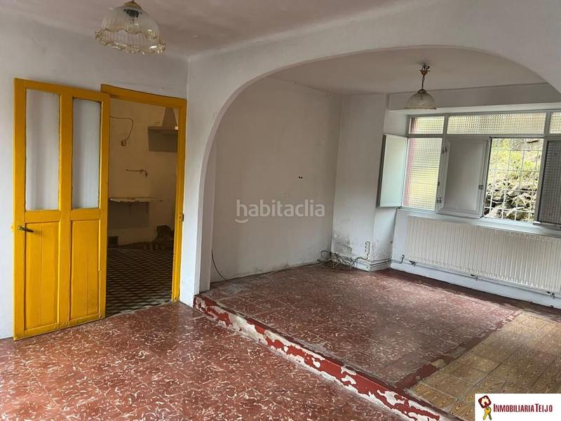 Foto 6c470e09-da7e-4e75-9f13-2232ef316d00. Casa amb aparcament a Área Rural Ferrol