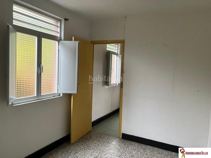 Foto bcbcb680-1c4e-4bd7-b121-43e9ede89475. Casa amb aparcament a Área Rural Ferrol