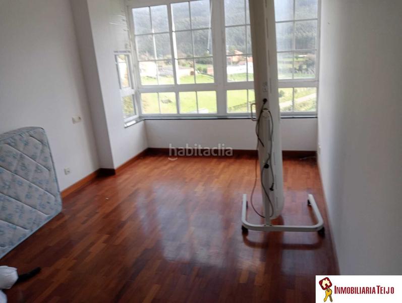 Foto 98bd78d0-4bd8-455f-a0f9-3aefa34aa6a0. House with parking in Cedeira