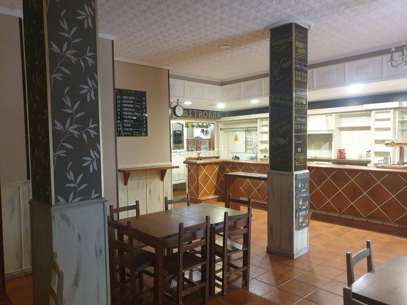 Foto b7287cd0-a51d-4e92-b2b1-4735b796c8d1. Local comercial amb calefacció a Piñeiros - Freixeiro Narón
