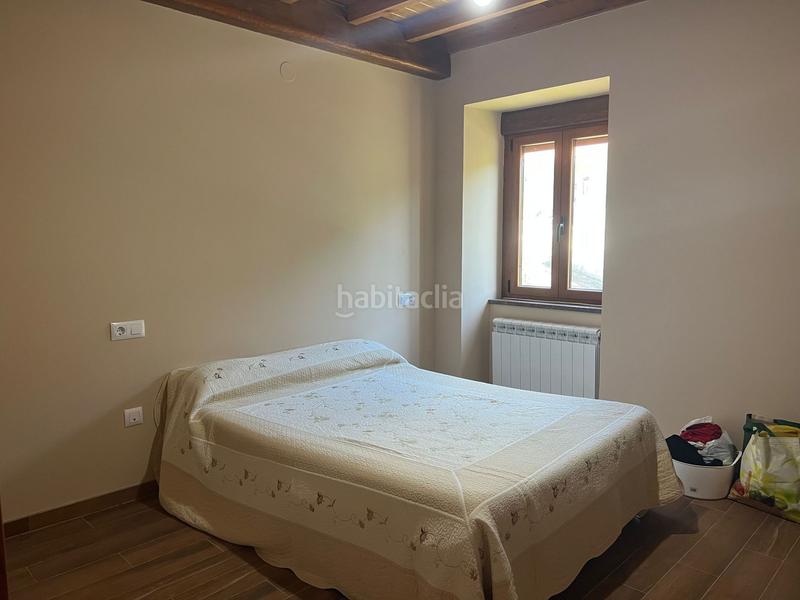 Foto 497a9ef2-aada-4c9c-8bcb-cf0e5e4fd982. Casa adossada amb calefacció aparcament piscina a Cedeira