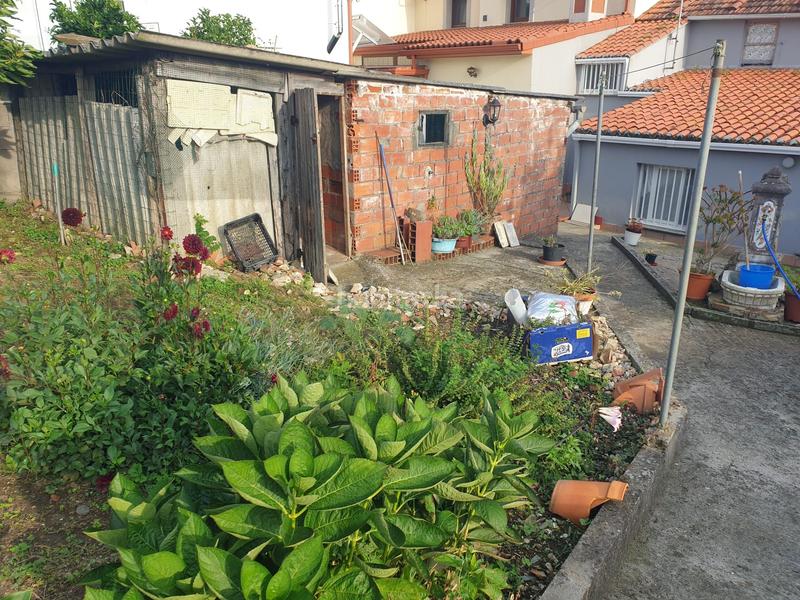 Foto 486aafba-1470-4ce1-a56c-7f520364dbd4. Casa a schiera con parcheggio in A Malata - Catabois - Ciudad Jardín Ferrol