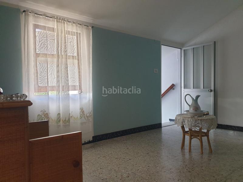 Foto 07f4edb4-fcfd-4000-9b9b-4d06bb428e0c. Casa adosada en A Malata - Catabois - Ciudad Jardín Ferrol