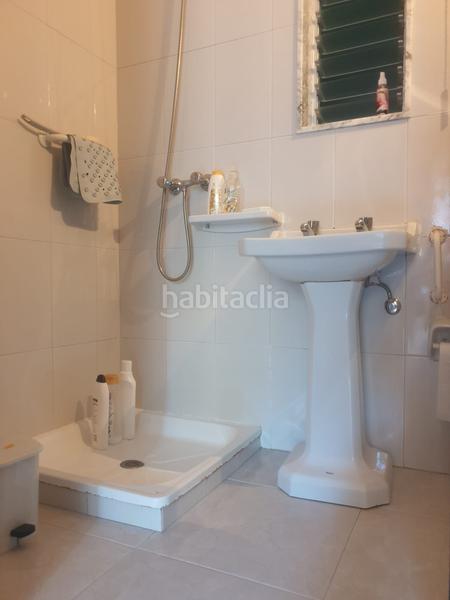 Foto ee240ddc-0b0c-47b8-9d94-91360a1aeea5. Casa adosada en A Malata - Catabois - Ciudad Jardín Ferrol