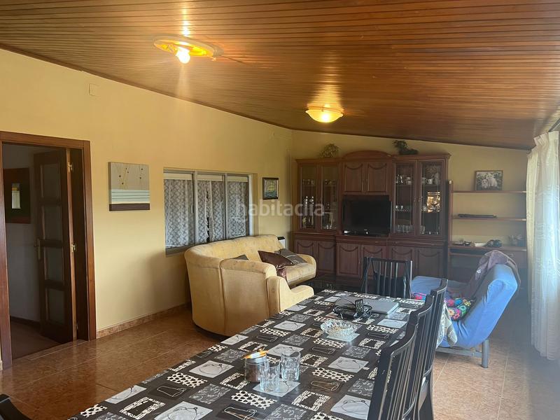 Foto 443d9125-fea1-475c-a400-f2b4828fbde8. Reihenhaus mit heizung parking in Valdoviño