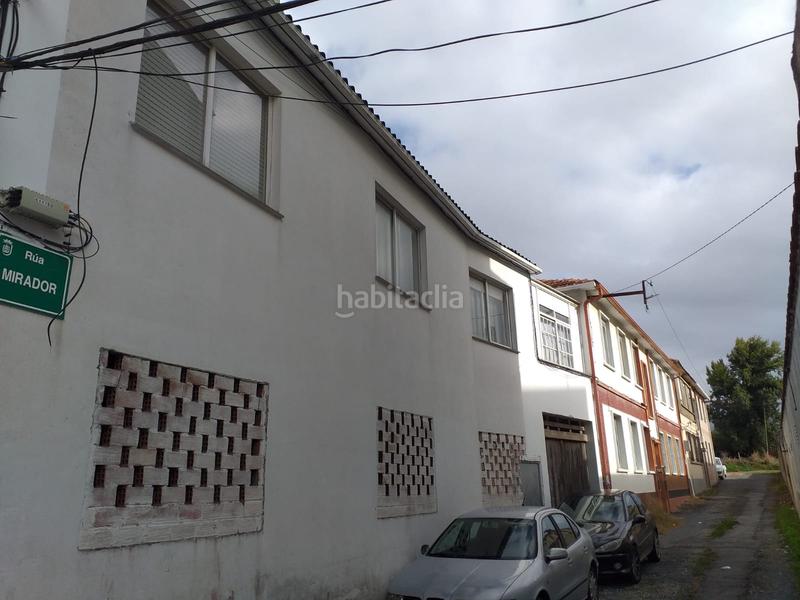 Foto 8f85bdba-d8f3-47b0-8616-897d8fe31f2c. Edificio en A Malata - Catabois - Ciudad Jardín Ferrol