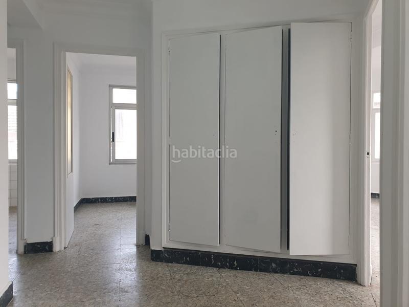 Foto 4a1b0bd9-f730-48f0-bda7-03b367bb5f42. Piso se vende piso para reformar en joane en A Malata - Catabois - Ciudad Jardín Ferrol