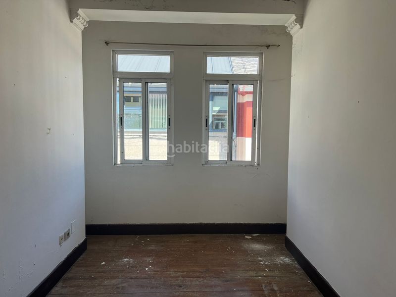 Foto 0137641f-4879-4f27-8268-673dd4fbbf9b. Edificio en Pontes de García Rodríguez (As)