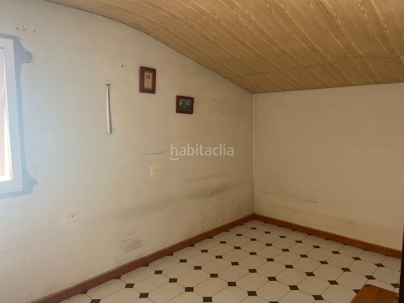 Foto 0abe10c7-8999-4392-9bff-8ba0bf12c508. Edificio en Pontes de García Rodríguez (As)