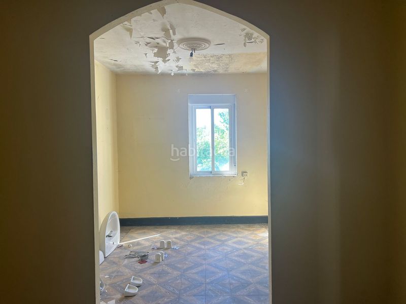 Foto ab391c2e-0ede-44a6-a439-3f76d2a02117. Edificio en Pontes de García Rodríguez (As)