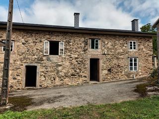 Maison à Somozas (As). Se vende casa de piedra en somozas para rehabilitación interior