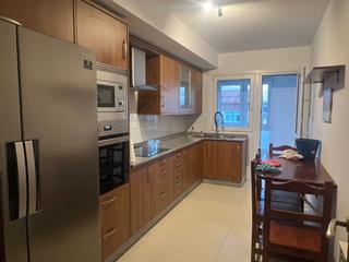 Miete Zweistöckige Wohnung in Piñeiros - Freixeiro