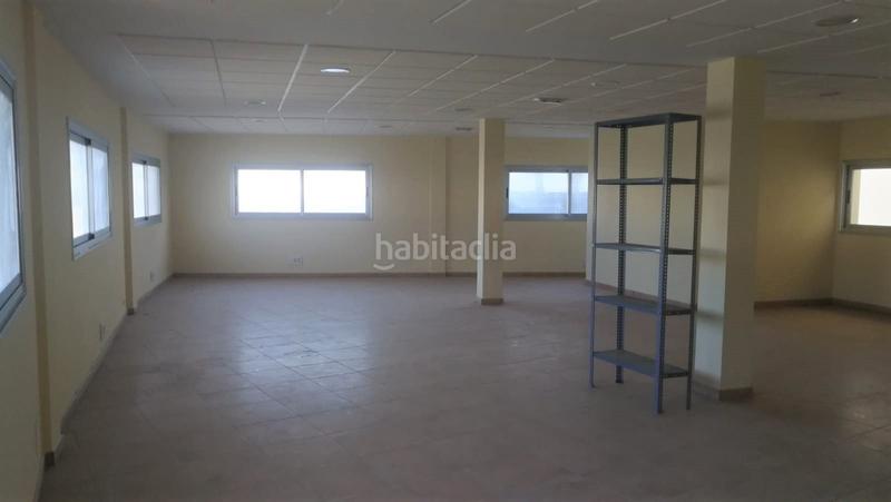 Foto 76376a24-4484-47ff-a249-8f8c8ade7bca. Location bureau dans Arafo