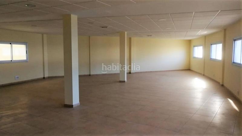 Foto 9522fa72-bc93-4b4d-8f0f-13395664abfd. Location bureau dans Arafo