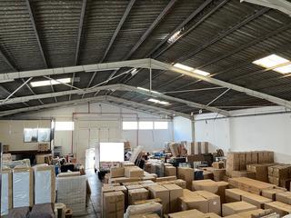 Nau industrial a Isleta