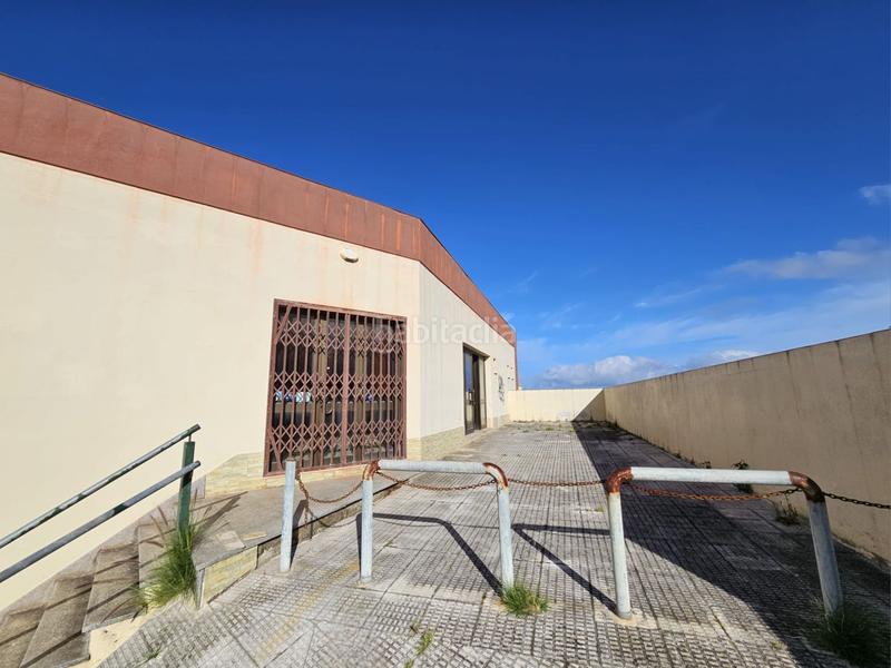 Foto f32362fc-b30b-4513-865d-a42ba2ac43af. Location local commercial dans Sauzal (El)
