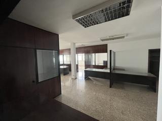 Office space in Isleta