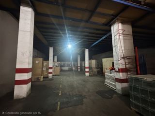 Nau industrial a Las Mercedes. Nave con parcela