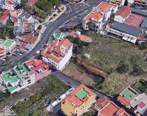 Terreno residenziale in Santa Úrsula Pueblo. Parcela con desmonte