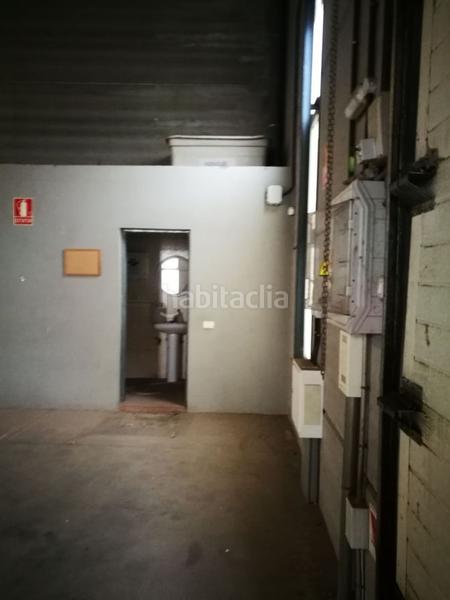 Foto 585bbff4-bf59-475d-a9b4-ae7acc1d8ac4. Bâtiment à usage industriel dans Arafo