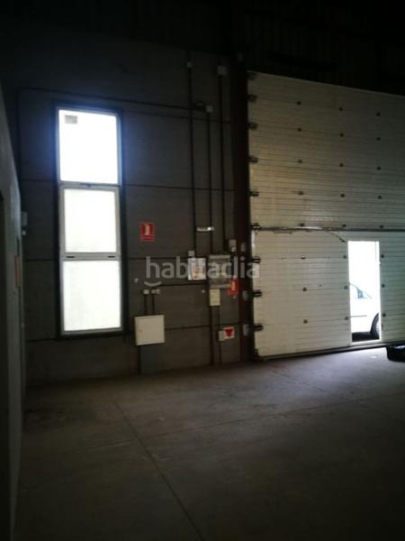 Foto b72eafd6-a79b-4223-9d08-2905093898c3. Bâtiment à usage industriel dans Arafo