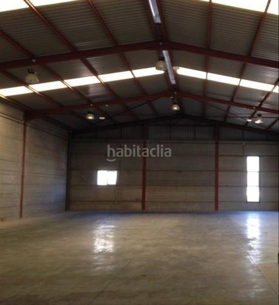 Foto f28c2861-06c8-4673-8976-7349a9f2e1c1. Bâtiment à usage industriel dans Arafo