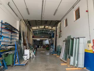 Nau industrial a Las Chafiras. Nave en excelentes condiciones valida ric