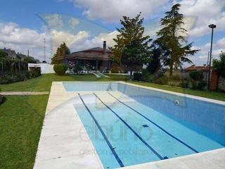 Chalet en Villares de la Reina