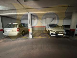 Parking coche en Garrido Sur. Junto plaza españa - primer tramo del pº de la estación. se vend