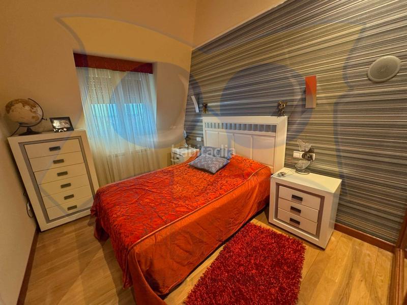 Foto 31033e14-970e-47da-ae18-c60bb8fb569e. Chalet avec cheminée chauffage parking piscine dans Carbajosa de la Sagrada