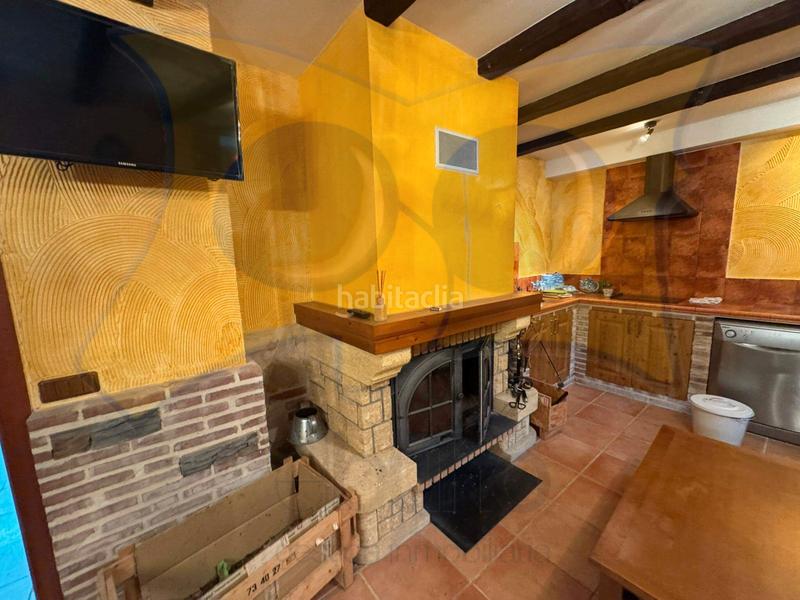 Foto 5df46eed-1d6a-43b9-8708-1ea75fa3f62d. Chalet avec cheminée chauffage parking piscine dans Carbajosa de la Sagrada