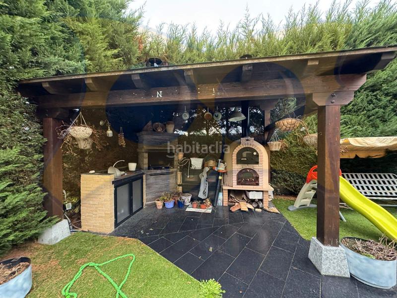 Foto 6c0d576d-fecc-46ea-9000-b202f640b9dd. Chalet avec cheminée chauffage parking piscine dans Carbajosa de la Sagrada
