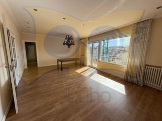 Lloguer Pis  Calle pozo amarillo 9. Magnífica vivienda en alquiler situada en pleno corazón de salam