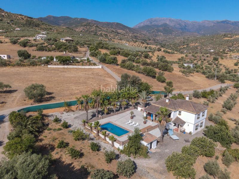 Foto d6ef4121-4a65-491f-8692-f56932d481b9. Masia amb aparcament piscina a Guaro