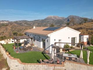 Casa  Calle chopillos. Finca fuera de la red