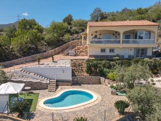 Maison  Calle luna. Inmaculada villa en las colinas de monda