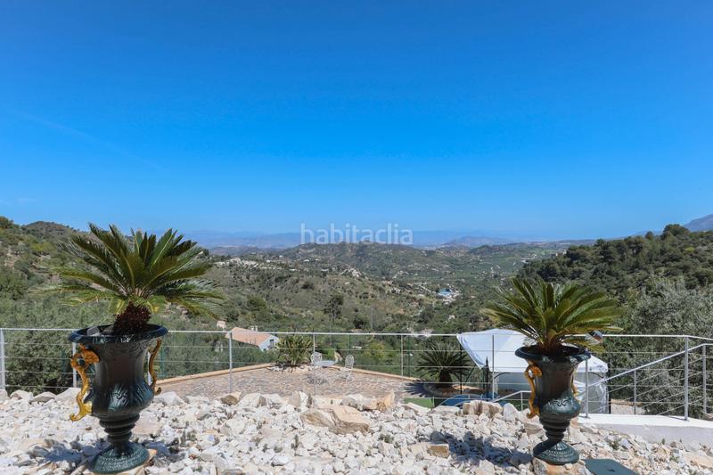 Foto 40151032-478f-4b06-b97c-cd29df8f6087. Casa amb xemeneia piscina a Monda