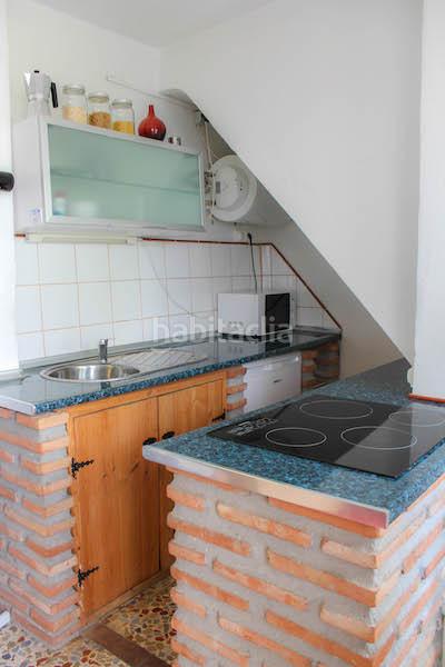 Foto dbf34377-bfd8-4948-a17b-1f10c743e37d. Casa aparellada a Tolox