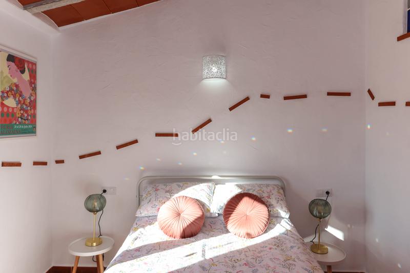 Foto 1cb6ef60-0f78-4f0f-9538-2a3fcffd578c. Casa adosada construcción de excelente calidad en Alozaina