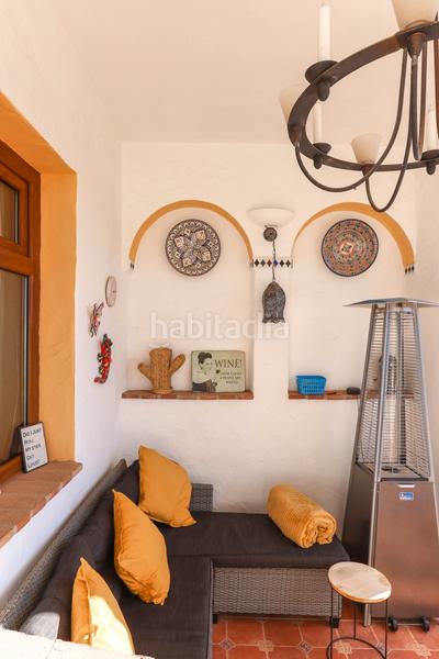 Foto 3999f64d-f573-4ca3-b790-e11e7b6516e8. Casa adosada construcción de excelente calidad en Alozaina