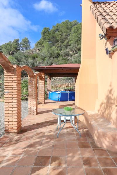 Foto 81f039e6-d993-4f57-bed0-f20151e55eab. Casa a Alozaina
