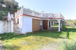 Casa  Avenida de andalucía. Finca independiente