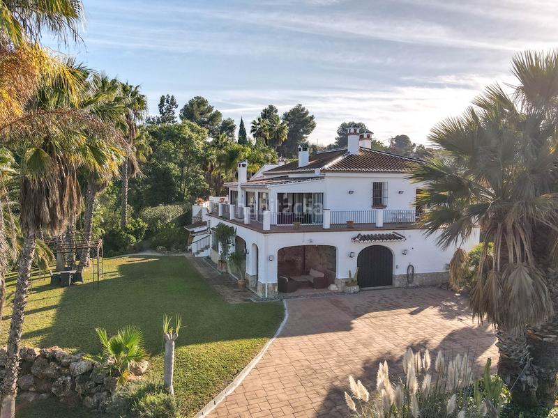 Foto 2dea4905-5321-4243-ad93-bbbc412d043b. Casa con camino piscina in Centro Alhaurín el Grande