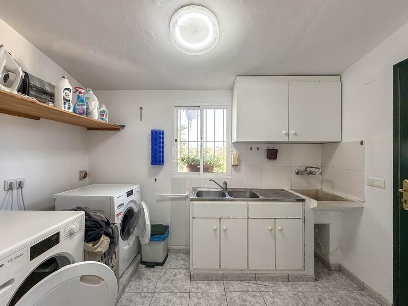 Foto 641293df-f2f2-4ad1-8b01-ac966b6b69f6. Casa con camino piscina in Centro Alhaurín el Grande