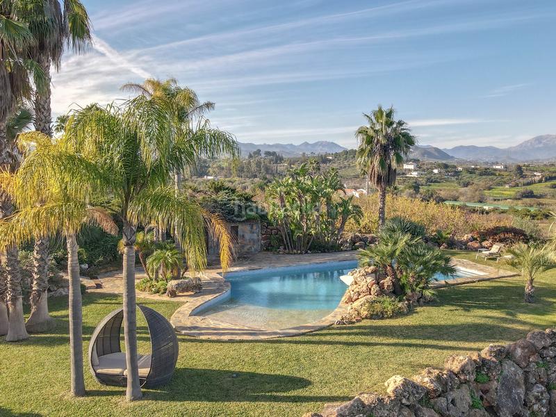 Foto af7e243e-4ca2-4ee4-a503-599226b658c1. Casa con camino piscina in Centro Alhaurín el Grande