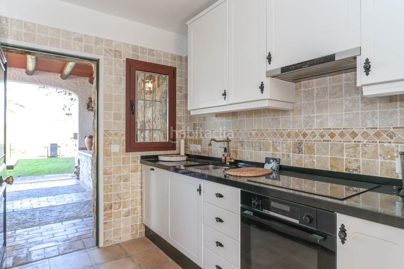 Foto b23a06c5-b622-44df-a518-d52162e5418f. Casa con camino piscina in Centro Alhaurín el Grande