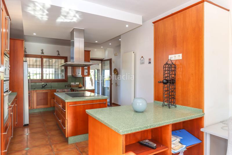 Foto c667b1ae-06cc-4d61-861e-6e8b08c07c6b. Casa con camino piscina in Centro Alhaurín el Grande