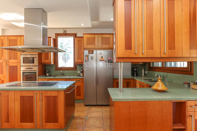 Foto d8445f3c-86b8-4bf9-9d38-01ae169f017f. Casa con camino piscina in Centro Alhaurín el Grande