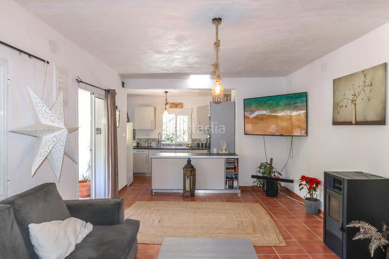 Foto 1c3a4670-6d05-4734-9832-690f4d54843d. Casa finca rural con 2 unidades de alquiler en Casarabonela