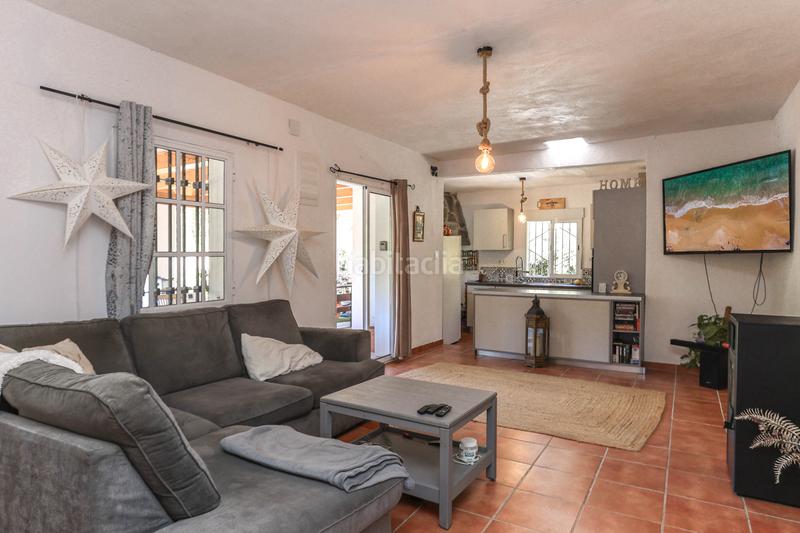 Foto 9238efcb-7fb5-43ef-bef2-0afd9e4b2f0d. Casa finca rural con 2 unidades de alquiler en Casarabonela